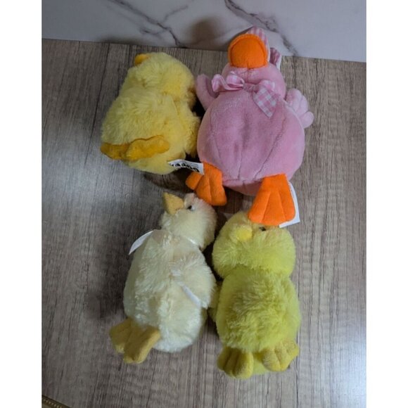 Goffa Plush Duck & Chick Stuffed Toys Set Of 4 Soft stuffed Animals toys Easter - Picture 4 of 7